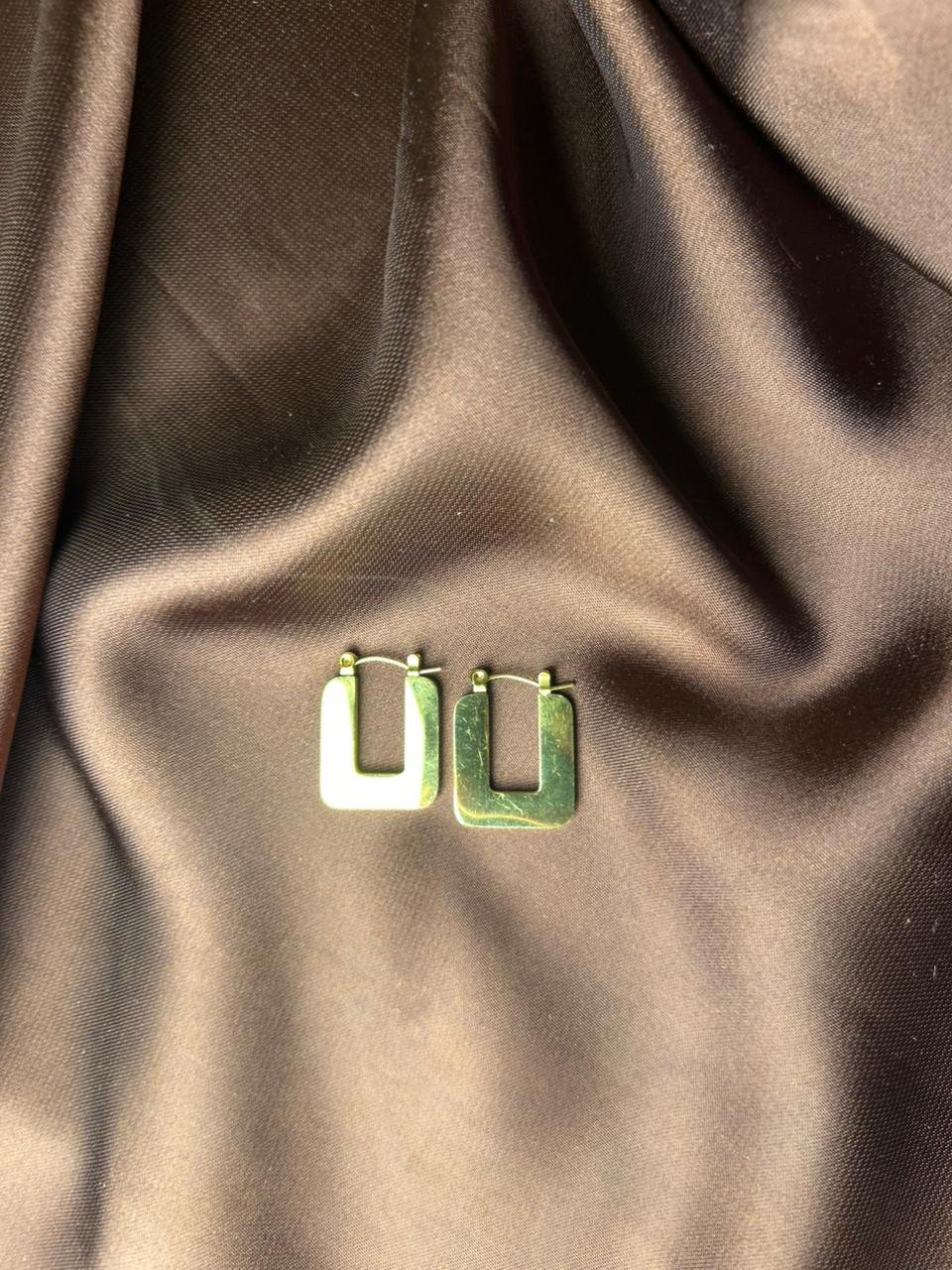 WhatsApp Image 2025-12-19 at 4.19.54 PM (1) Golden rectangular hoops