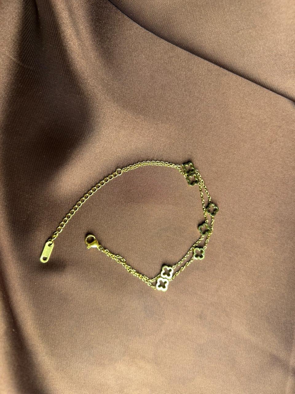 WhatsApp Image 2025-12-19 at 4.19.54 PM (2) Four Leaf Clover Bracelet
